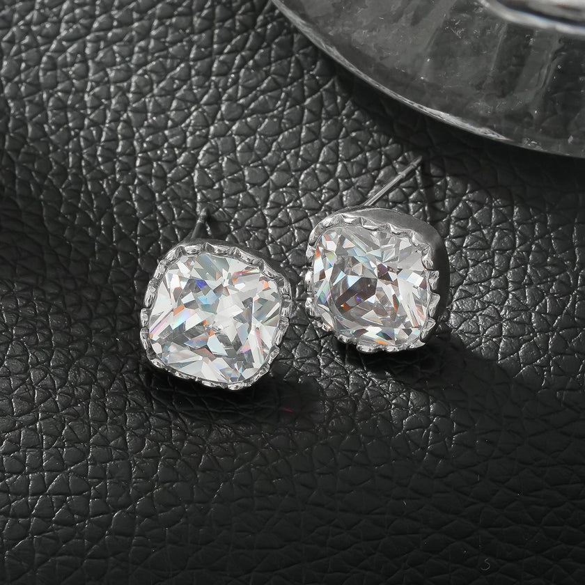 RICCA Silver : Boucles d'oreilles à porter au quotidien, ornées, en forme carrée, en moissanite (alternative au diamant).