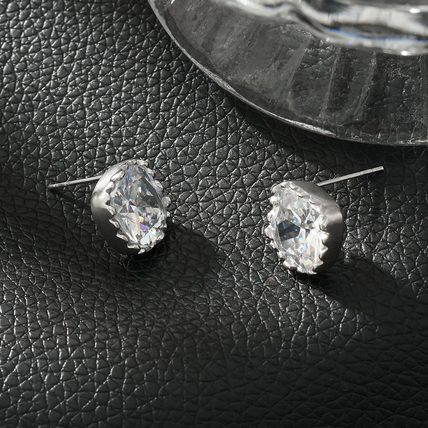 RICCA Silver : Boucles d'oreilles à porter au quotidien, ornées, en forme carrée, en moissanite (alternative au diamant).