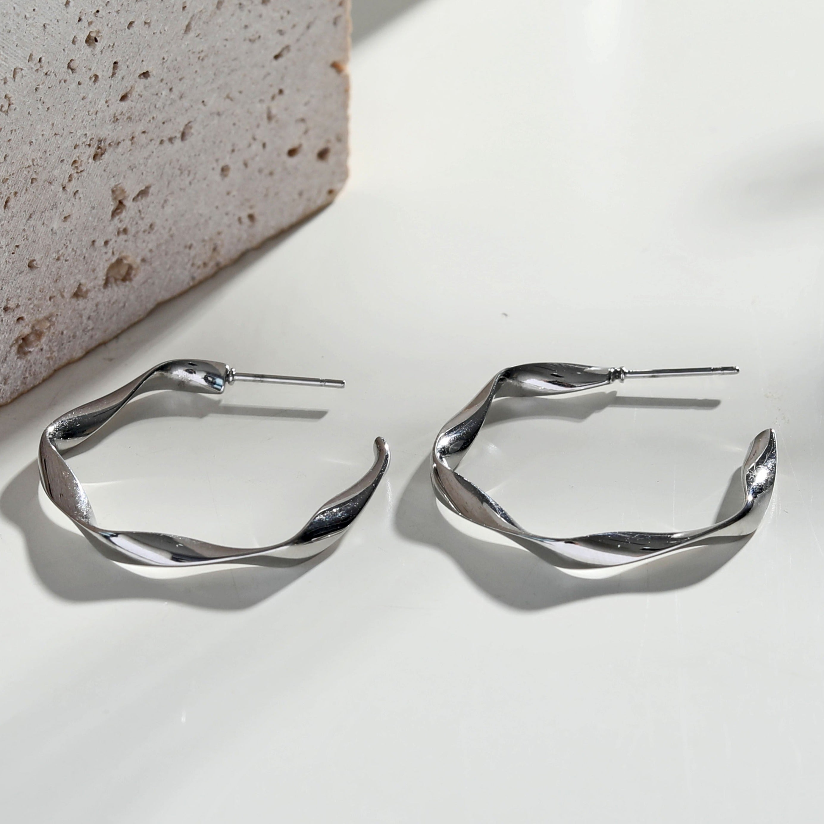 RIMINI Silver (White Gold): Sculpted Twist Hoop Earrings