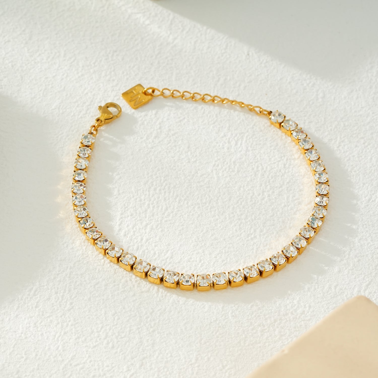RITMO Gold : Bracelet Tennis Classique – Élégance intemporelle pour toutes les occasions