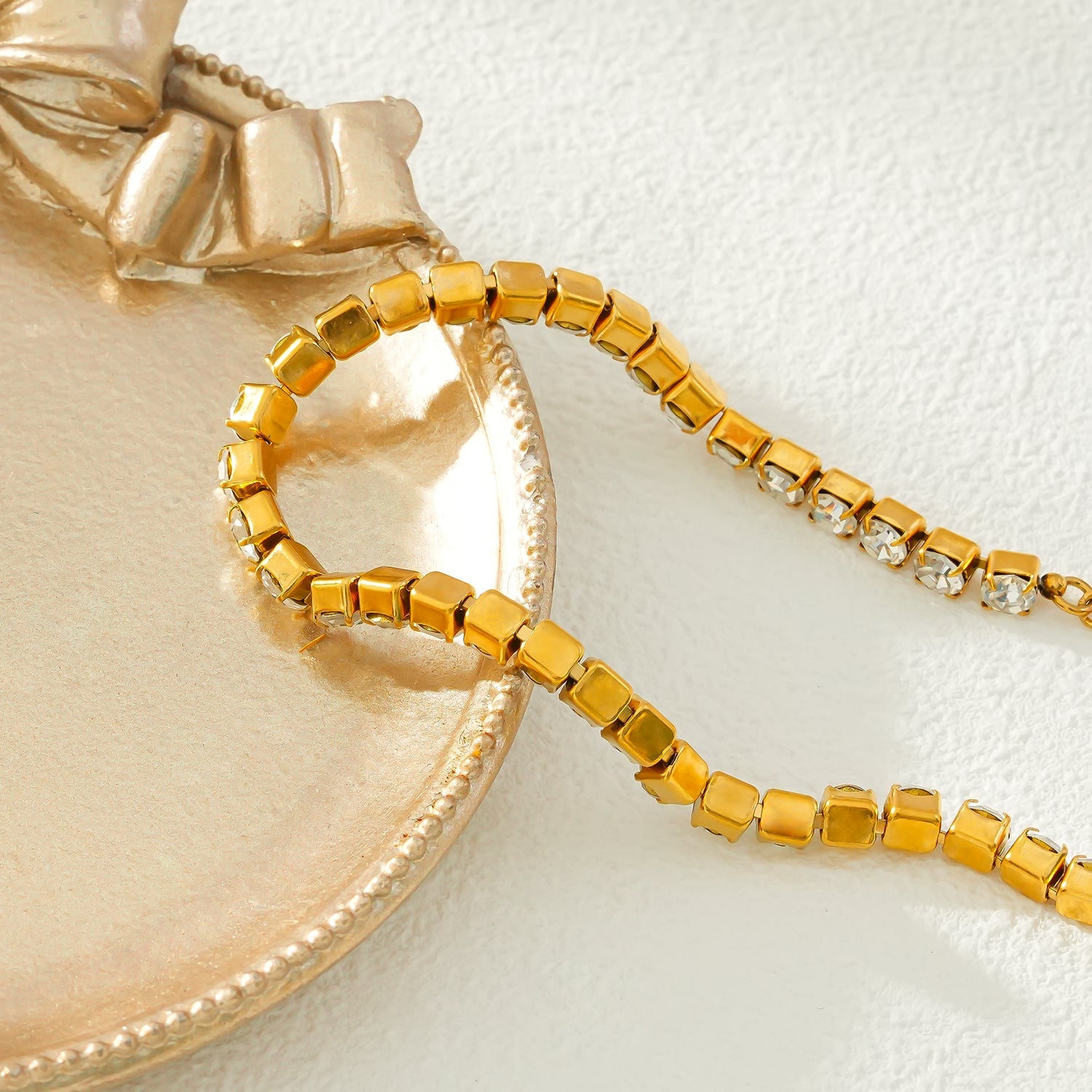 RITMO Gold : Bracelet Tennis Classique – Élégance intemporelle pour toutes les occasions