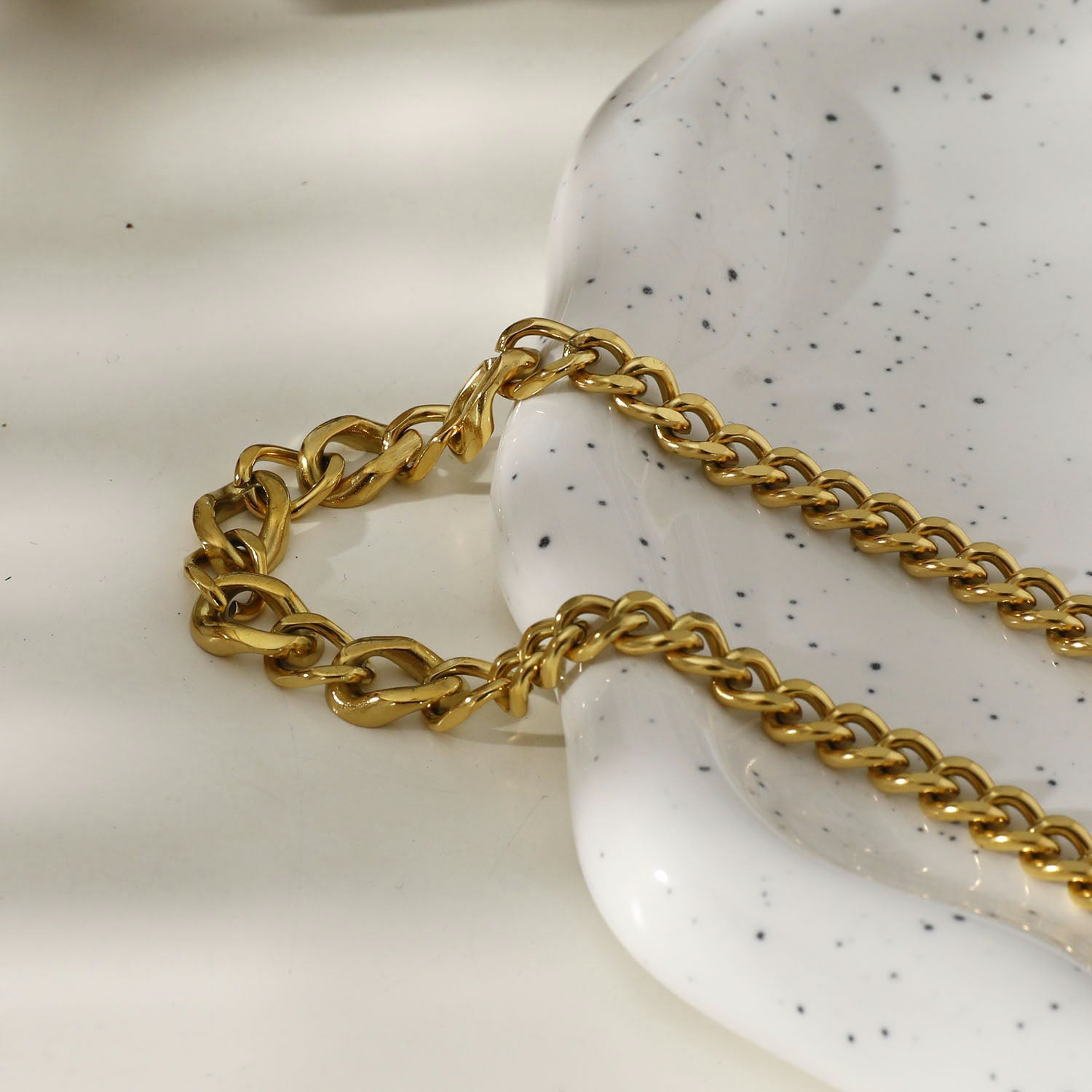 ROUEN Zirconia Embedded Cuban Chain Statement Necklace