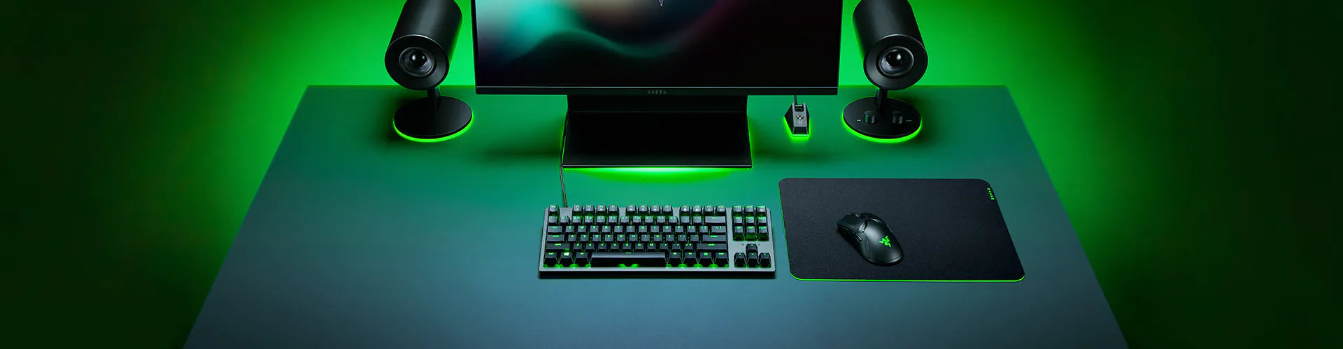 Razer - Gaming Mousemat Gigantus v2 Cloth Medium Anti Slip Base Thick High Density Foam - Black