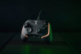 Razer - Xbox Gaming Wolverine V2 Chroma - Black