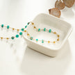 SANTA CRUZ Blue : Collier chaîne avec perles dorées et pierres naturelles.