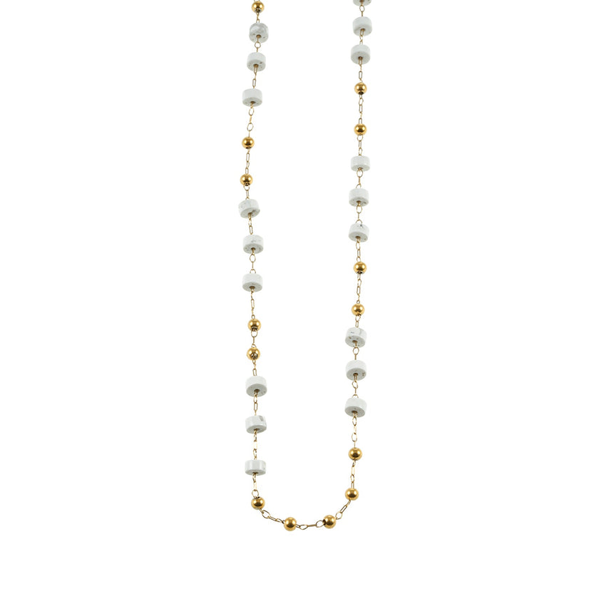 SANTA CRUZ White : Collier chaîne avec perles dorées et pierres blanches.