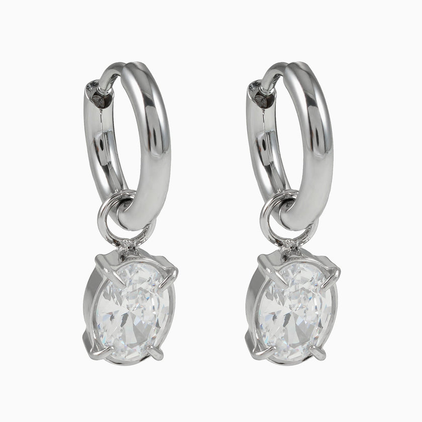 Boucles d'oreilles mini-cercles avec breloque en oxyde de zirconium (CZ) - Style SEDONA en or blanc plaqué argent.