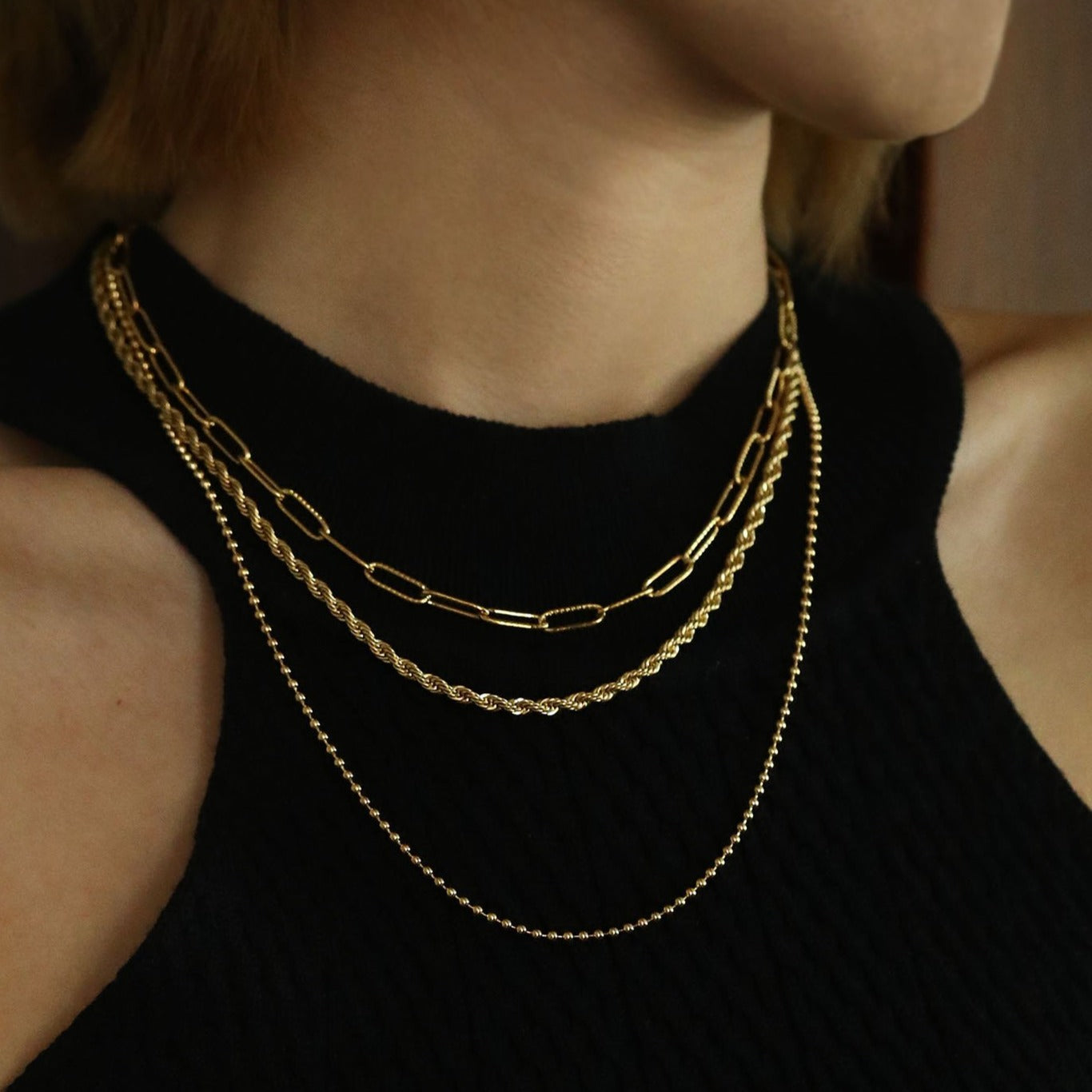 SELENE : Collier en or à trois rangs de chaînes mixtes