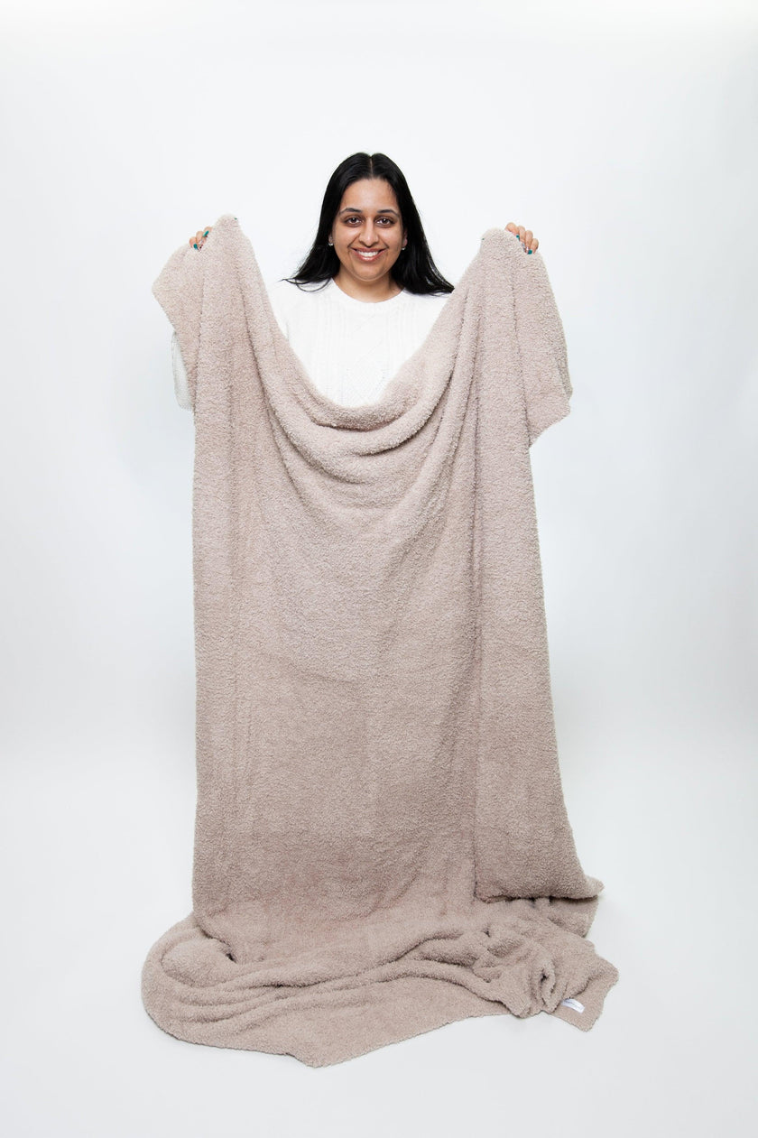 Rainy Day Solid Double Layered Print Extended Throw