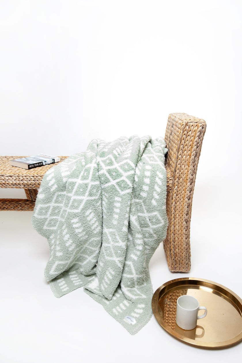 Desert Sage & White Diamond Point Print Extended Throw