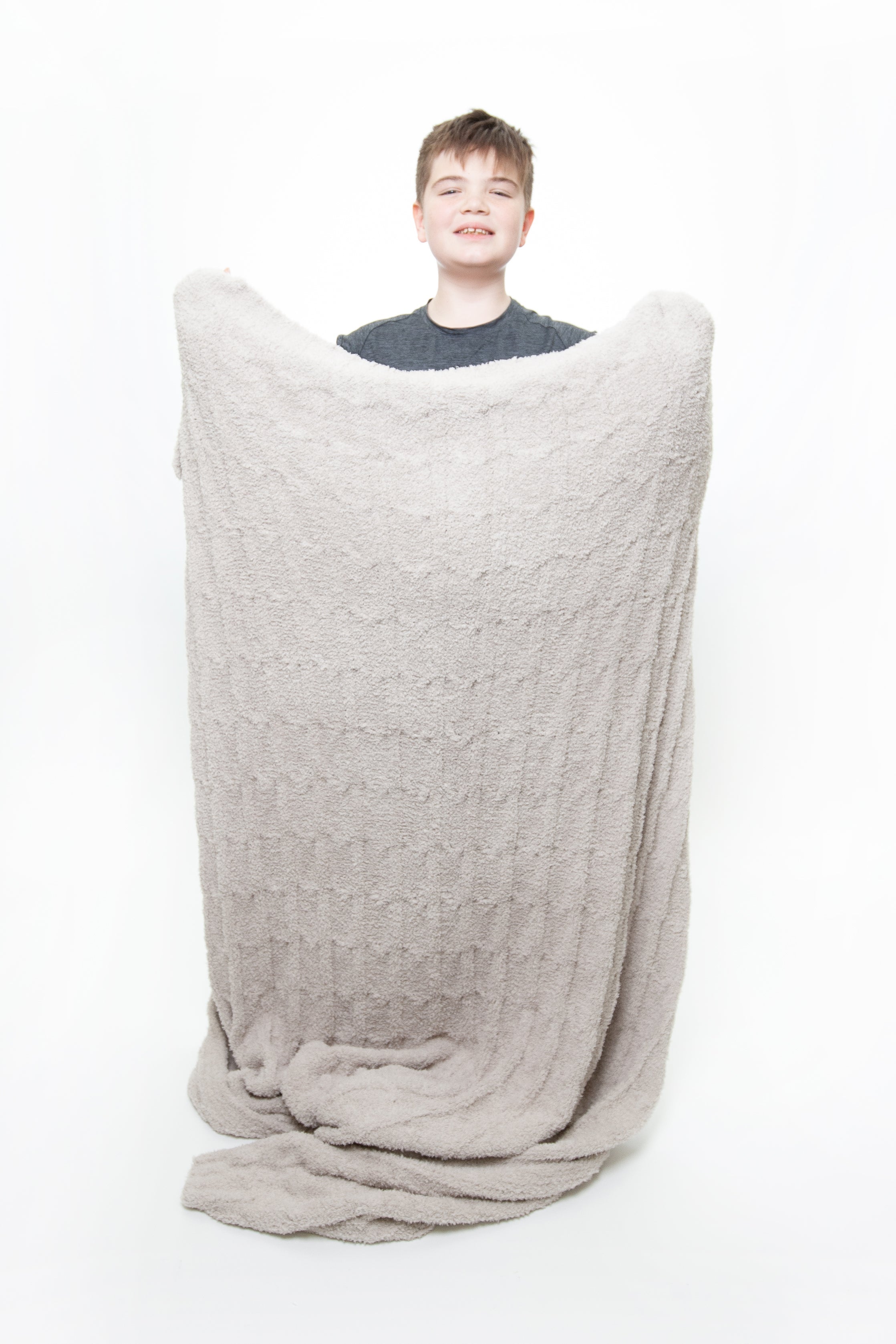 Foggy Dew Cable Knit Extended Throw
