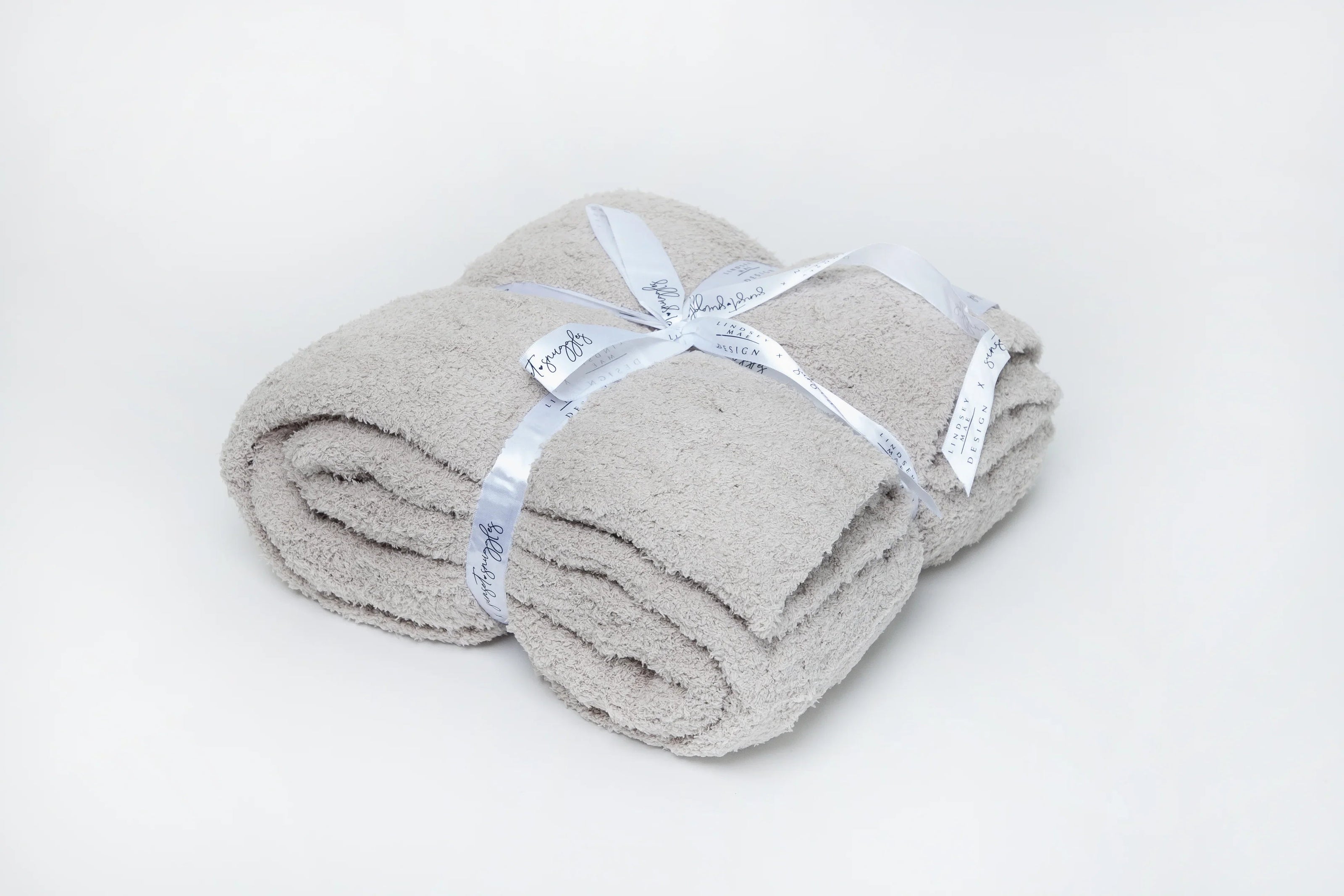 Foggy Dew Cable Knit Extended Throw