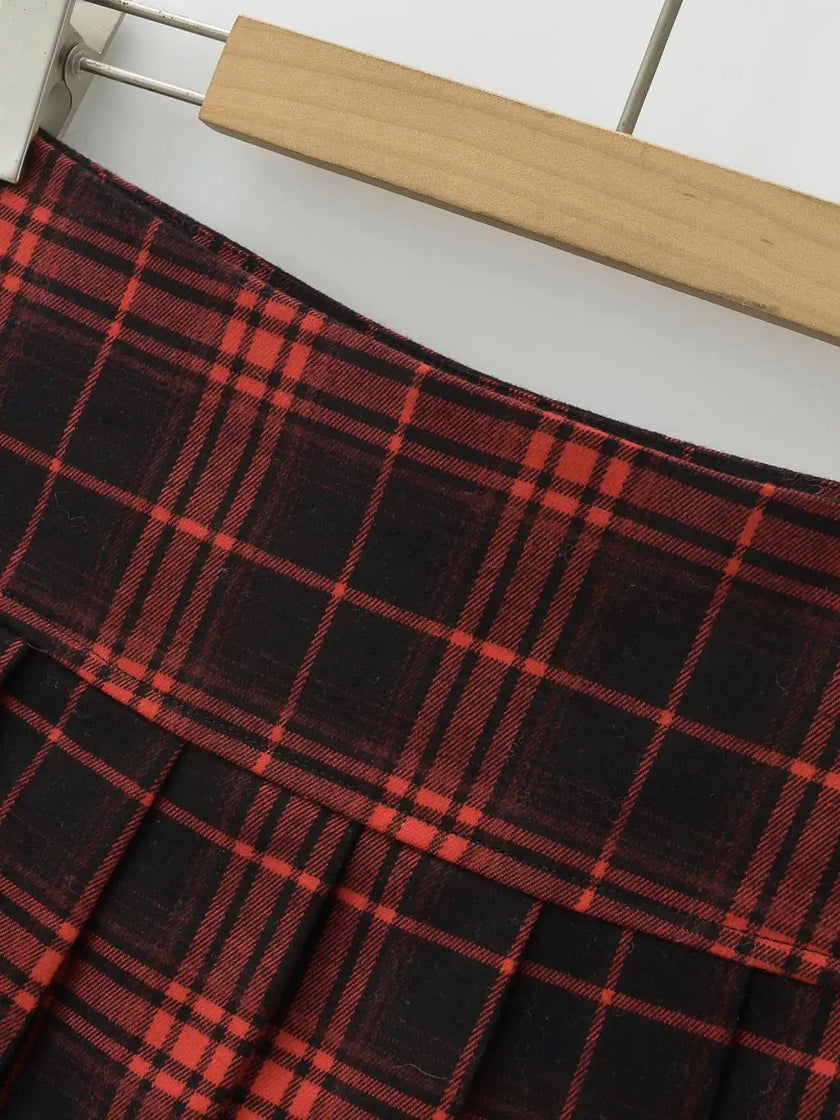 Vintage Plaid Mini Skirt – Preppy Y2K Style, Pleated & Flirty