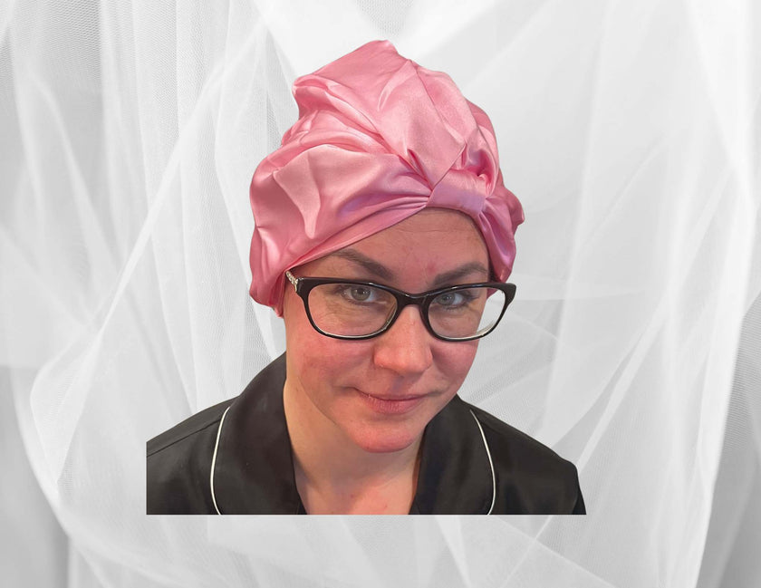 Silk Bonnet Carmine (Square Knotted Design)