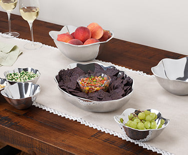 Sophie Conran - Floret - Alloy Medium Nesting Bowl | 9.5 in