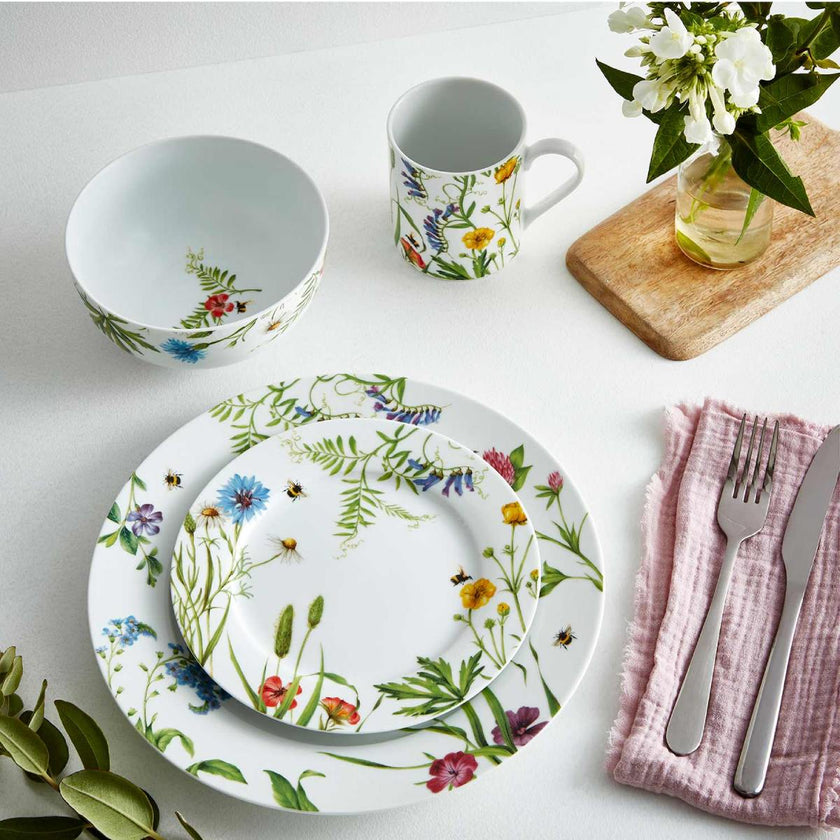 Spode - 16Pc Set Bumble Bee