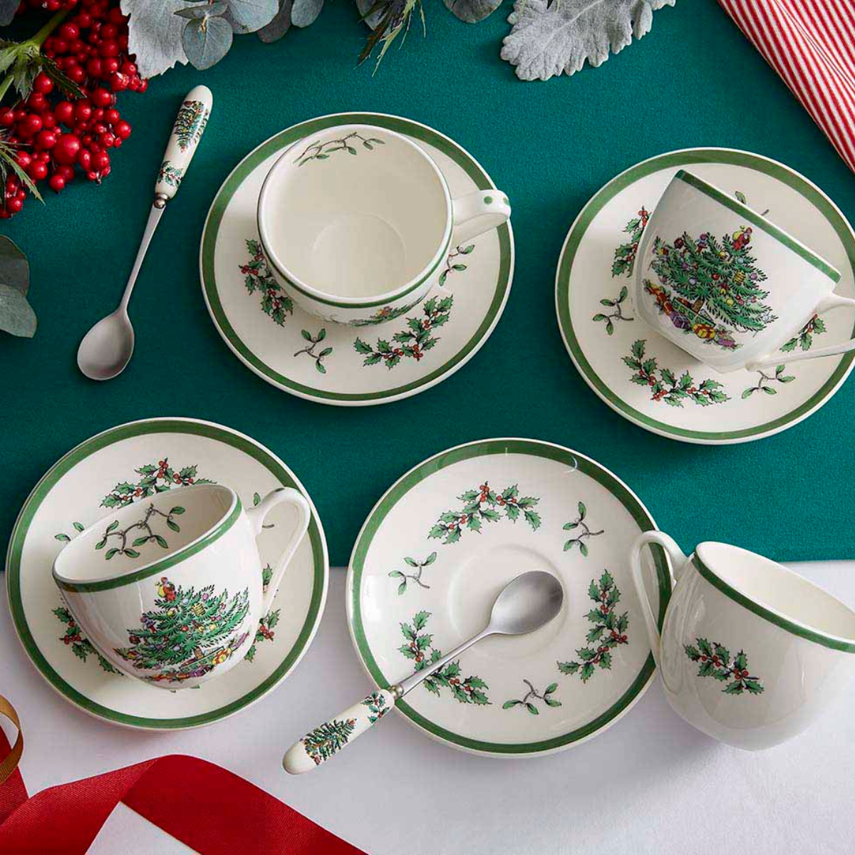 Spode - Christmas Tree - Teacup & Saucer | 7 Oz