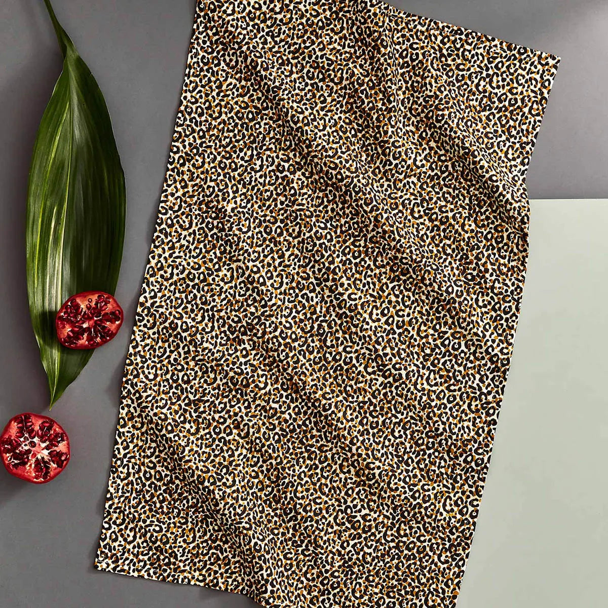 Spode - Creatures of Curiosity - Tea Towel Leopard | 18x29 Inch