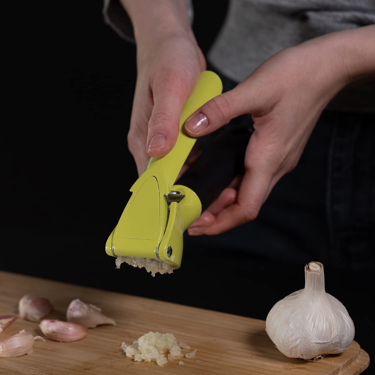 TREBONN - PESTO Garlic Press