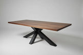 Table à diner patte Spider noir mat avec plateau en bois d'acacia brun