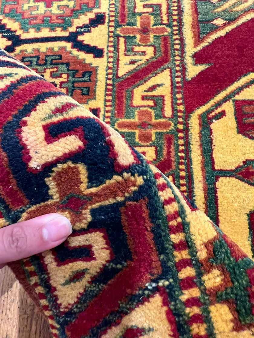 Kazak Rug | 6’ 9” x 5’ 5”