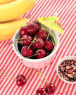 Fente de banane à la cerise
