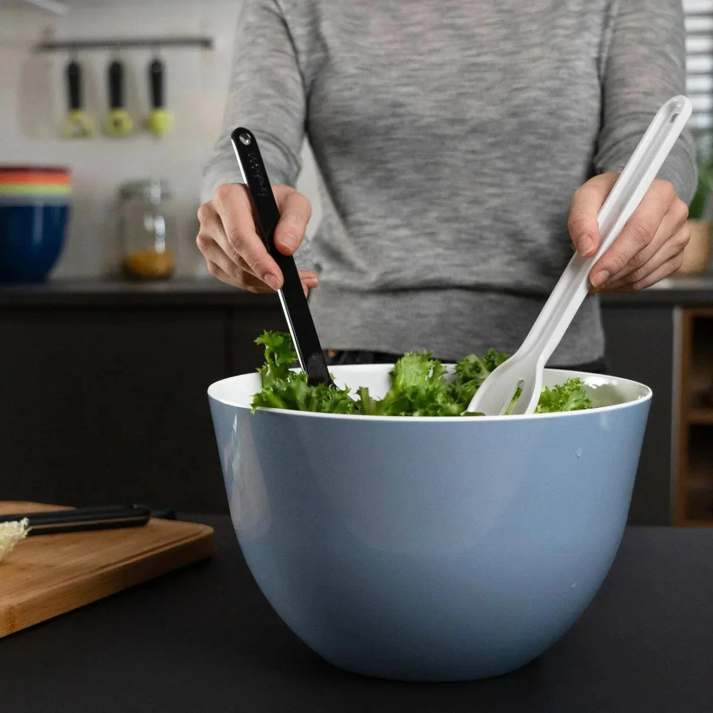Trebonn - In Nest & Serve Salad Servers 2/St Black, White