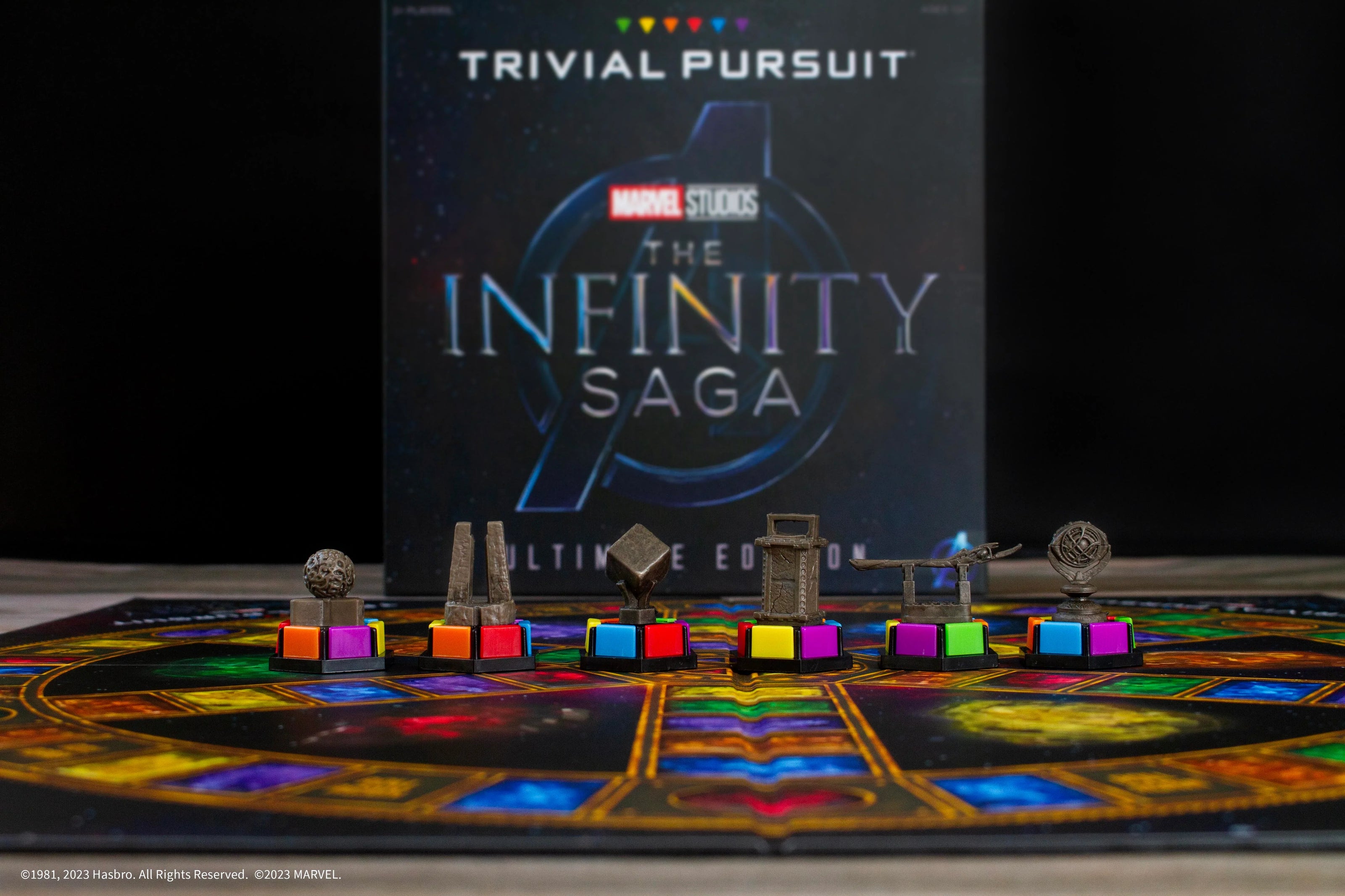USAopoly - Trivial Pursuit - Marvel Cinematic Universe Ultimate Edition