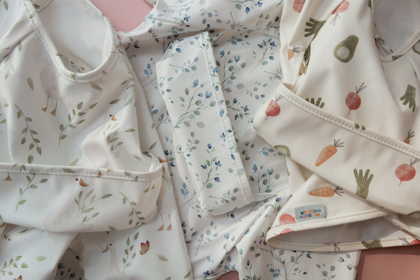 Long-sleeved bib - Delicate flowers - Menoum