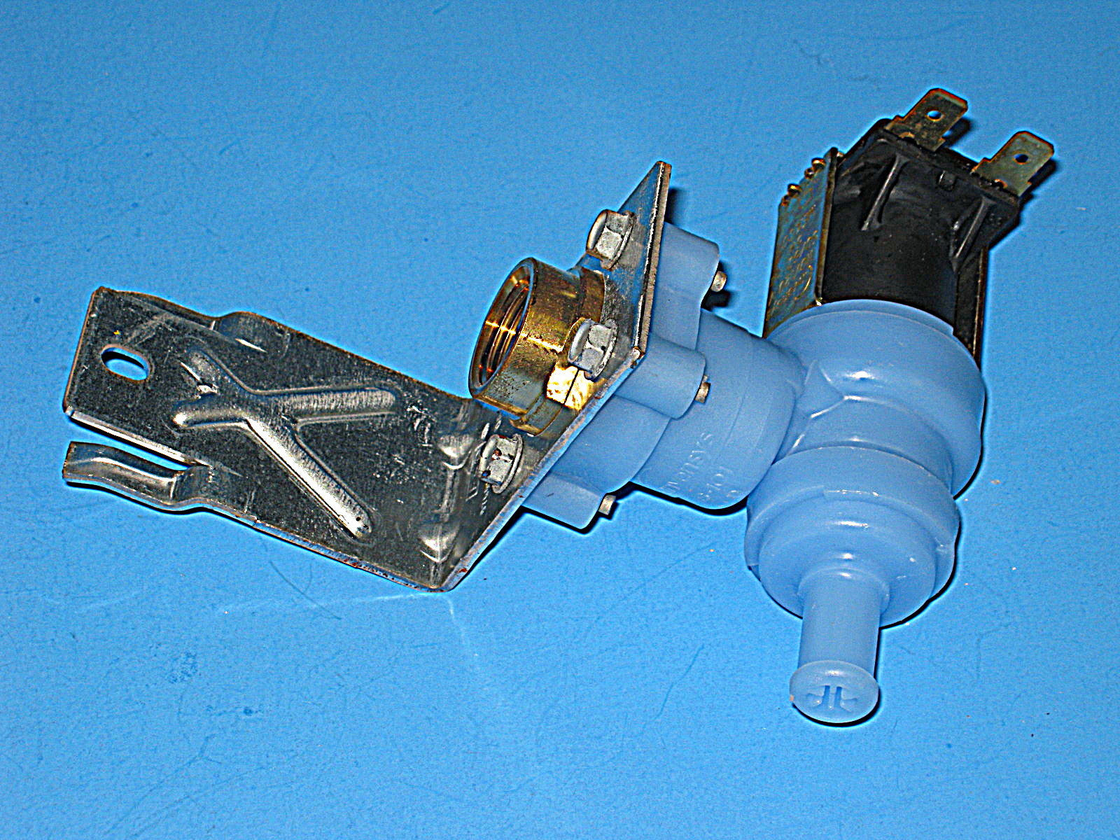 Vanne d'arrivée d'eau pour lave-vaisselle Admiral/Inglis W10844024