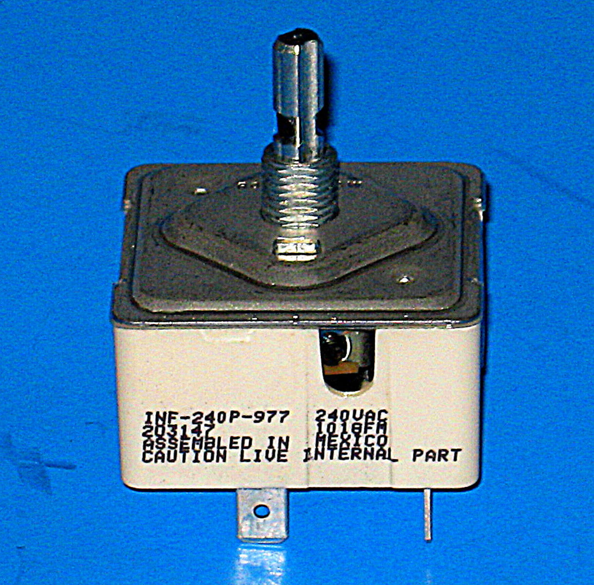 Interrupteur infini W11120795 pour plaque de cuisson Whirlpool