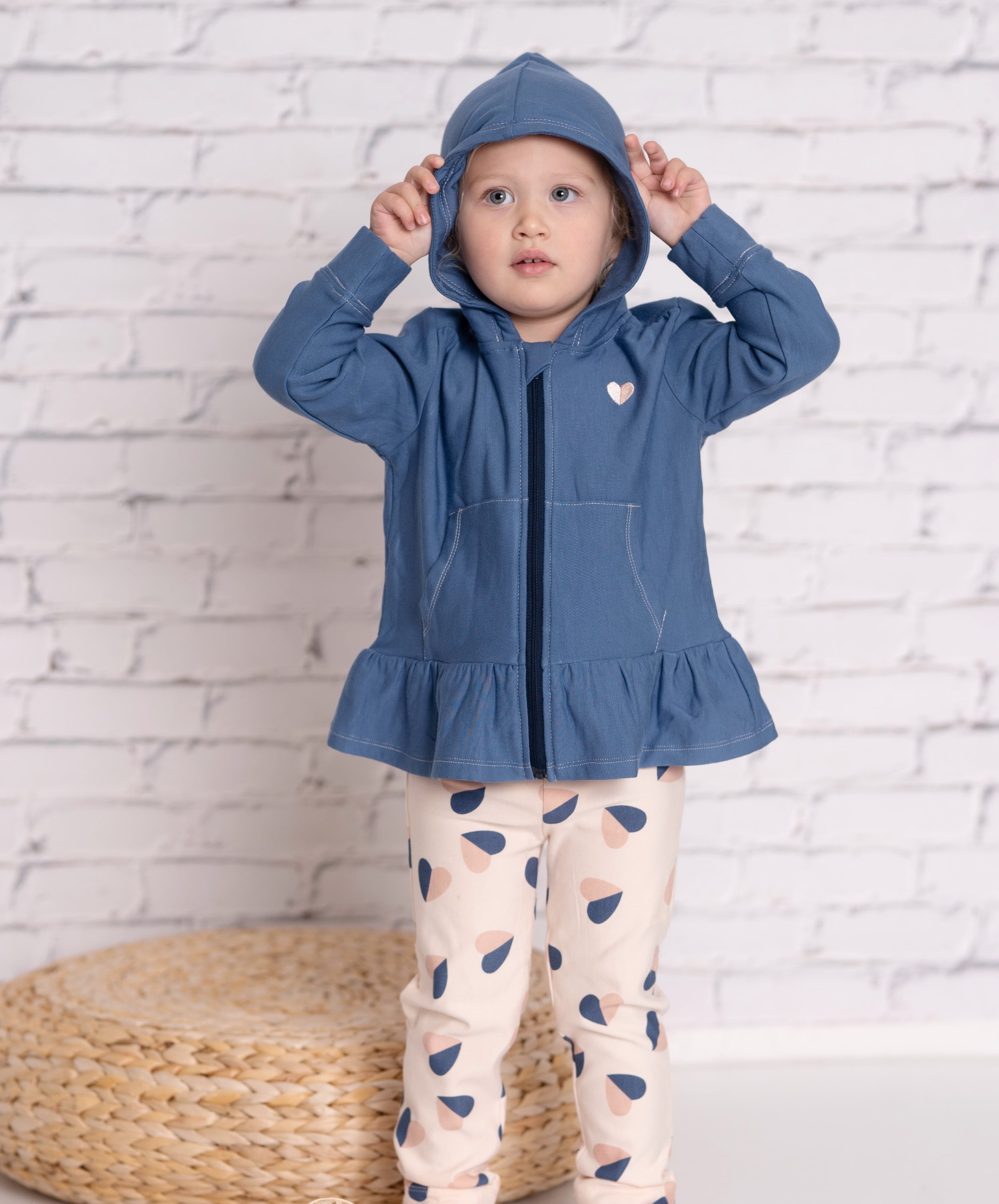 Sweat à capuche zippé en polaire de bambou avec volants (bleu galaxie)