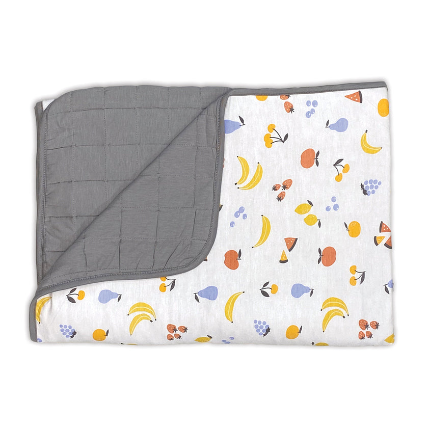 Couverture pour enfant en bas âge 1.0 TOG (couverture en bambou matelassée pour toutes les saisons) Motif salade de fruits