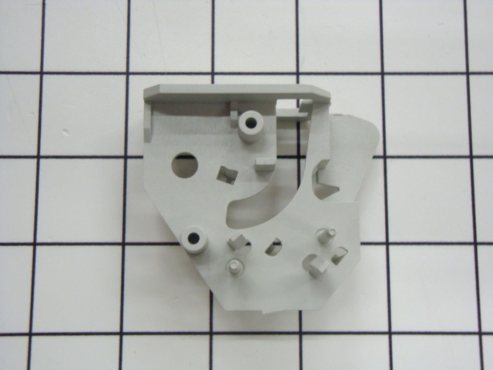 Pièce de rechange pour le support de verrouillage inférieur du four à micro-ondes Whirlpool WPW10156813