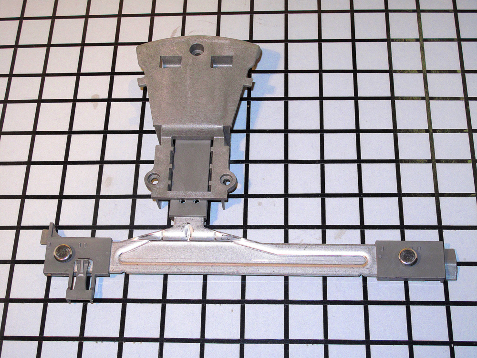 Réglage de la grille de lave-vaisselle droite Whirlpool WPW10740410