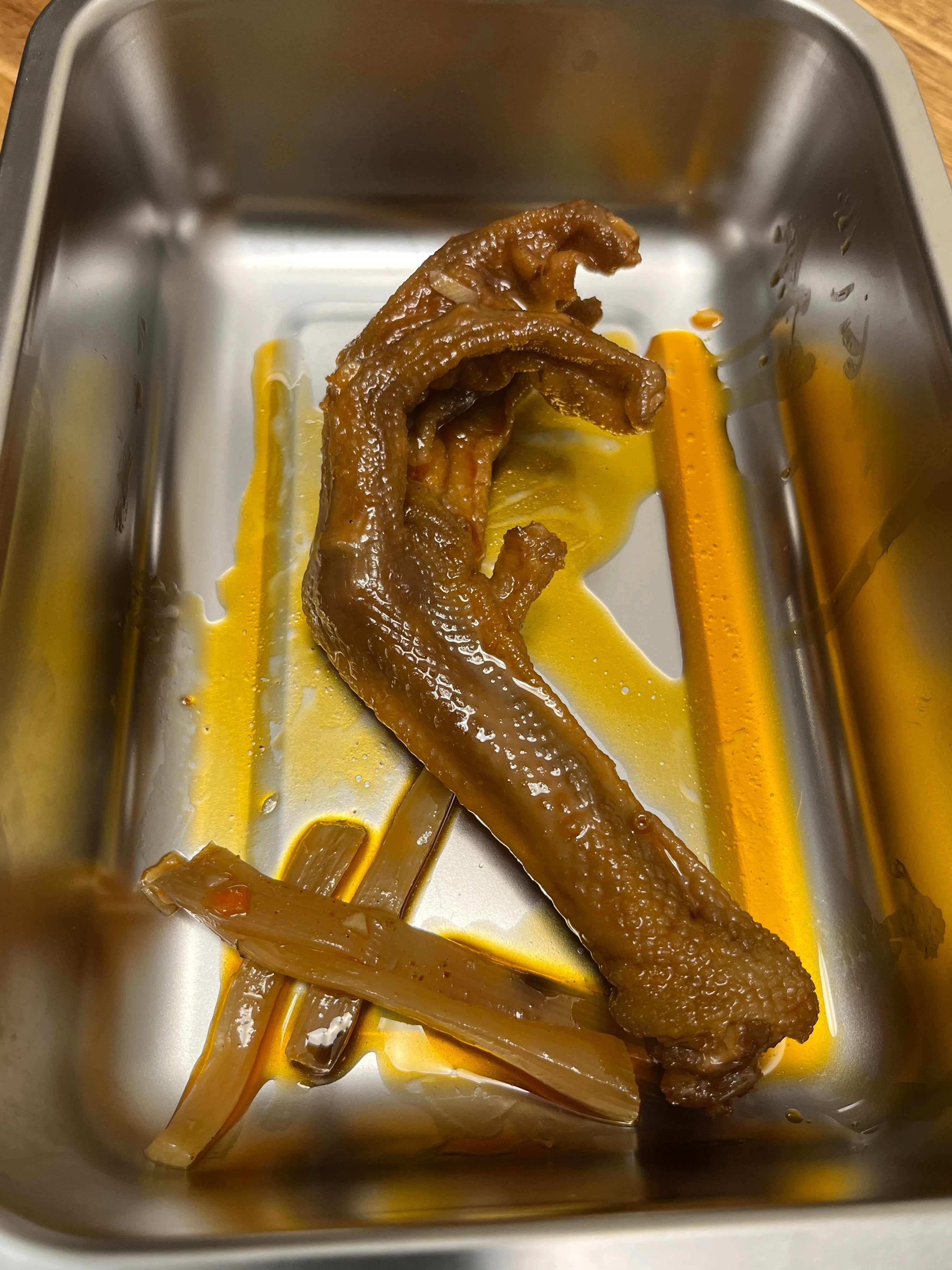 卤鹅掌