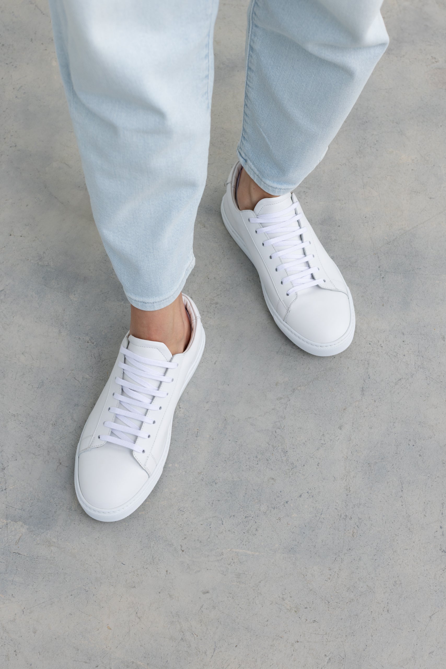 Off White Calfskin Città Sneaker