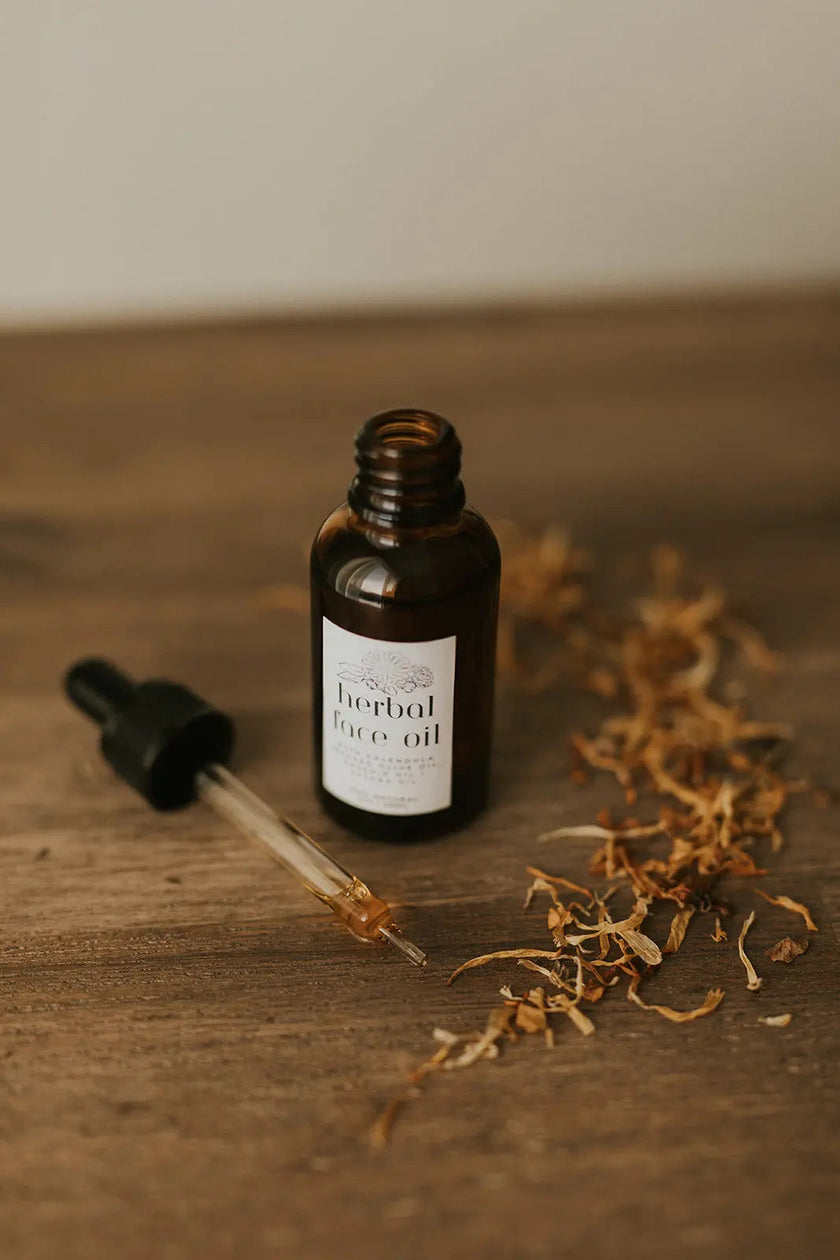 Herbal Face Oil 🌼