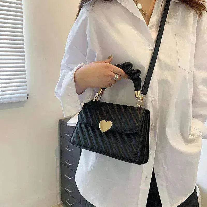 Women Handbags Fashion Chain Shoulder Bags With Love Metal Design