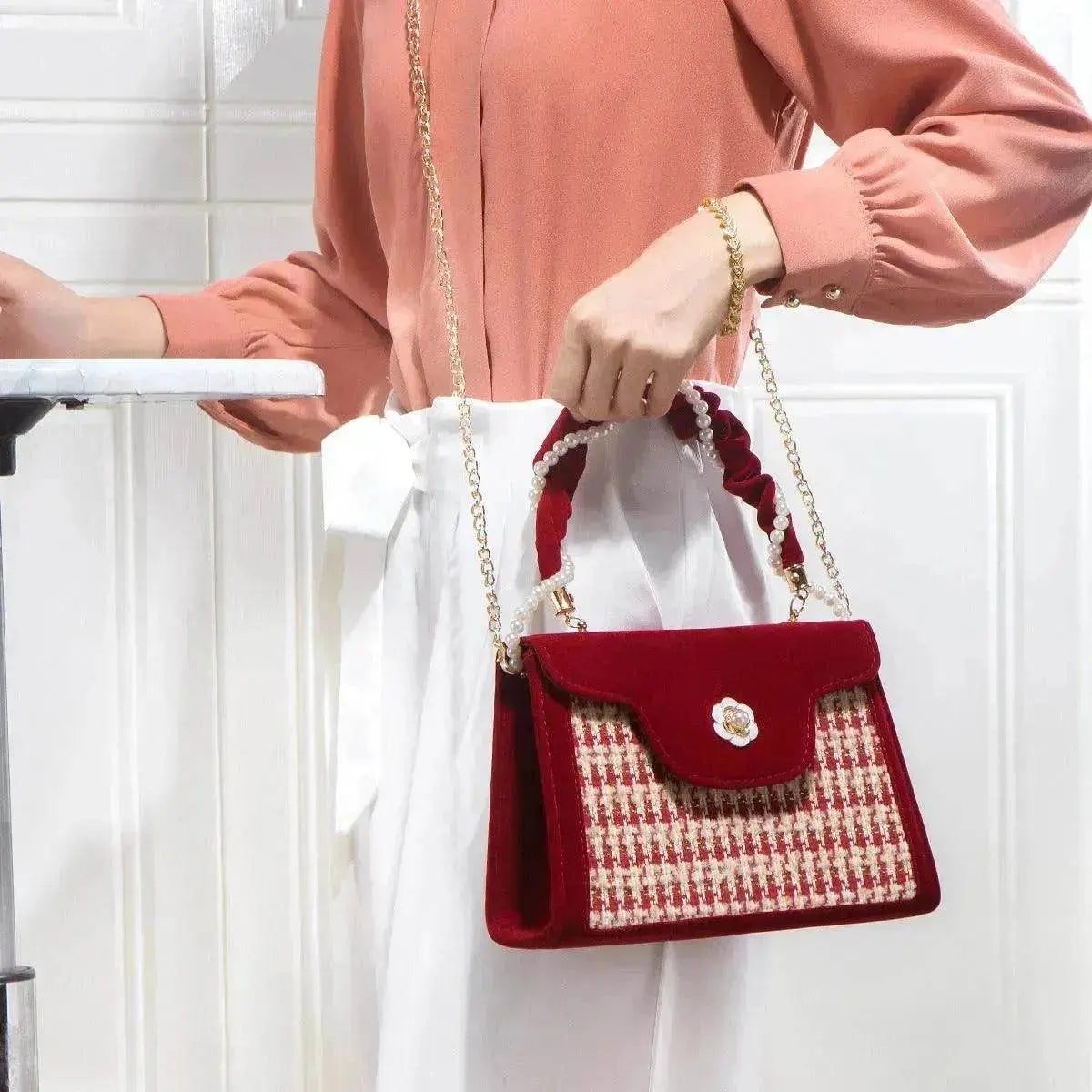 Women's Wedding Bag Bridal Bag High-grade Women's Elegant Red Niche Red Small Bag Portable 2025 New