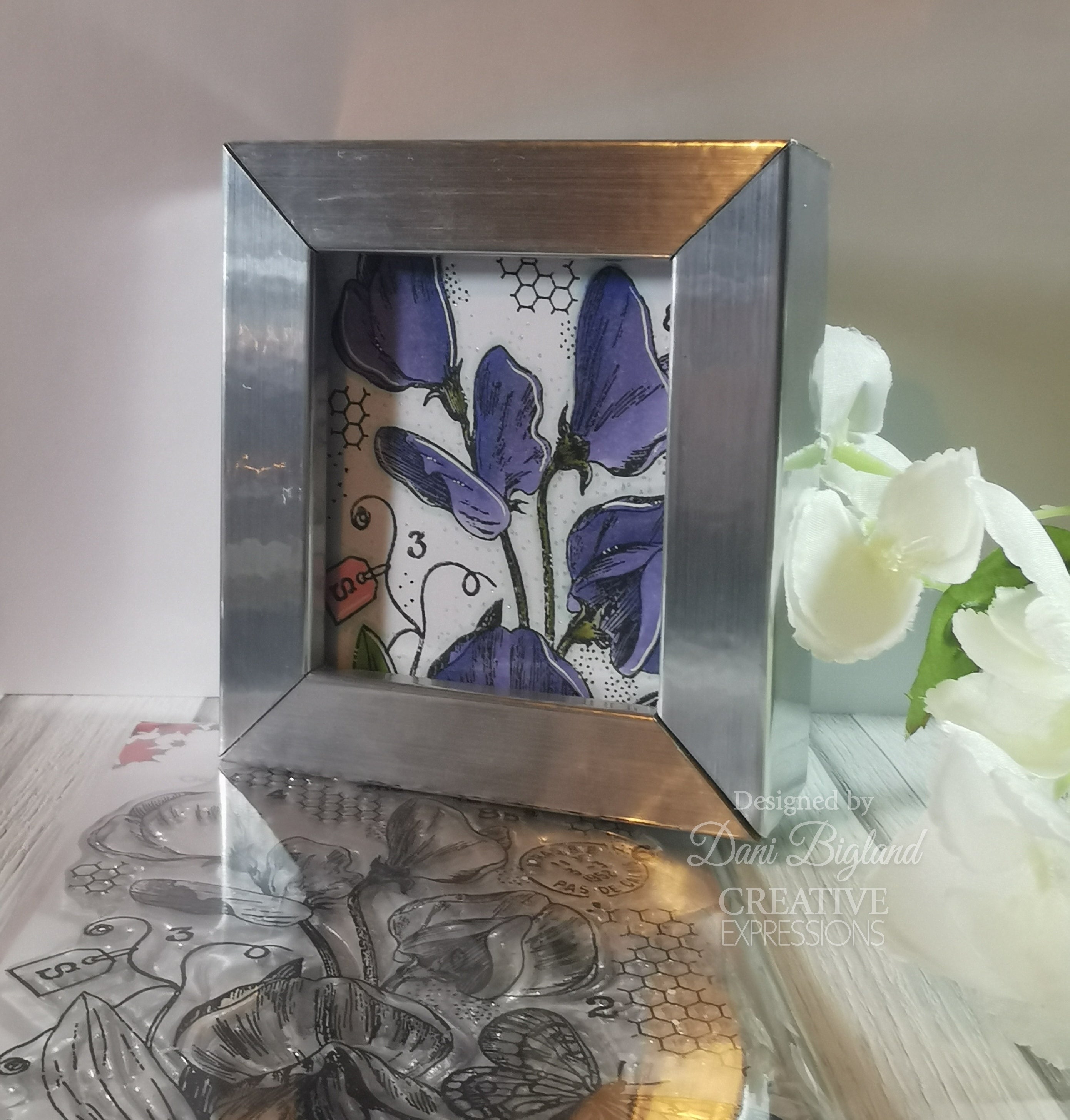 Woodware Clear Singles Sweet Pea Postcard 4 in x 6 in Stamp Set
