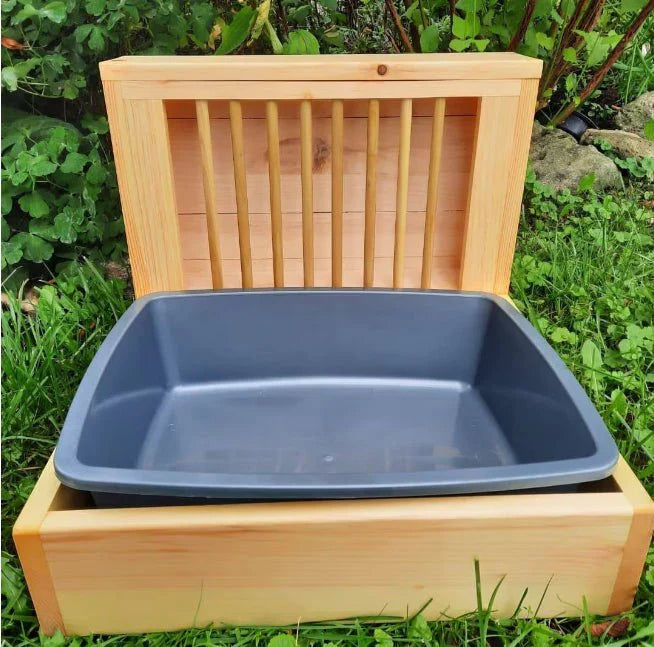 Rabbit Hay Feeder & Litter Box (XL Dowel)