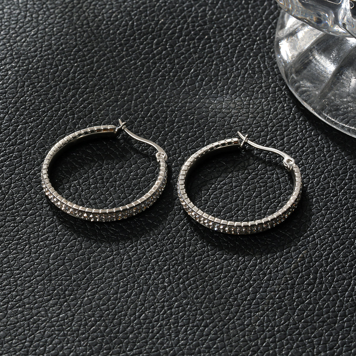 YARA Silver (Or Blanc) : Boucles d'oreilles créoles en zircone 'Pavé All the Way' (taille standard)