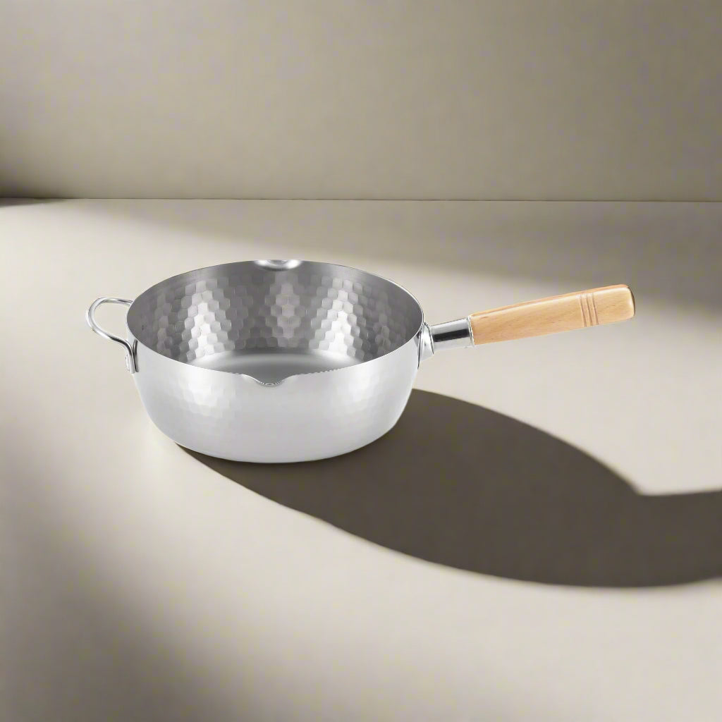 Casserole Yoshikawa Yukihira 24 cm en acier inoxydable | 3,6 L avec manche en bois