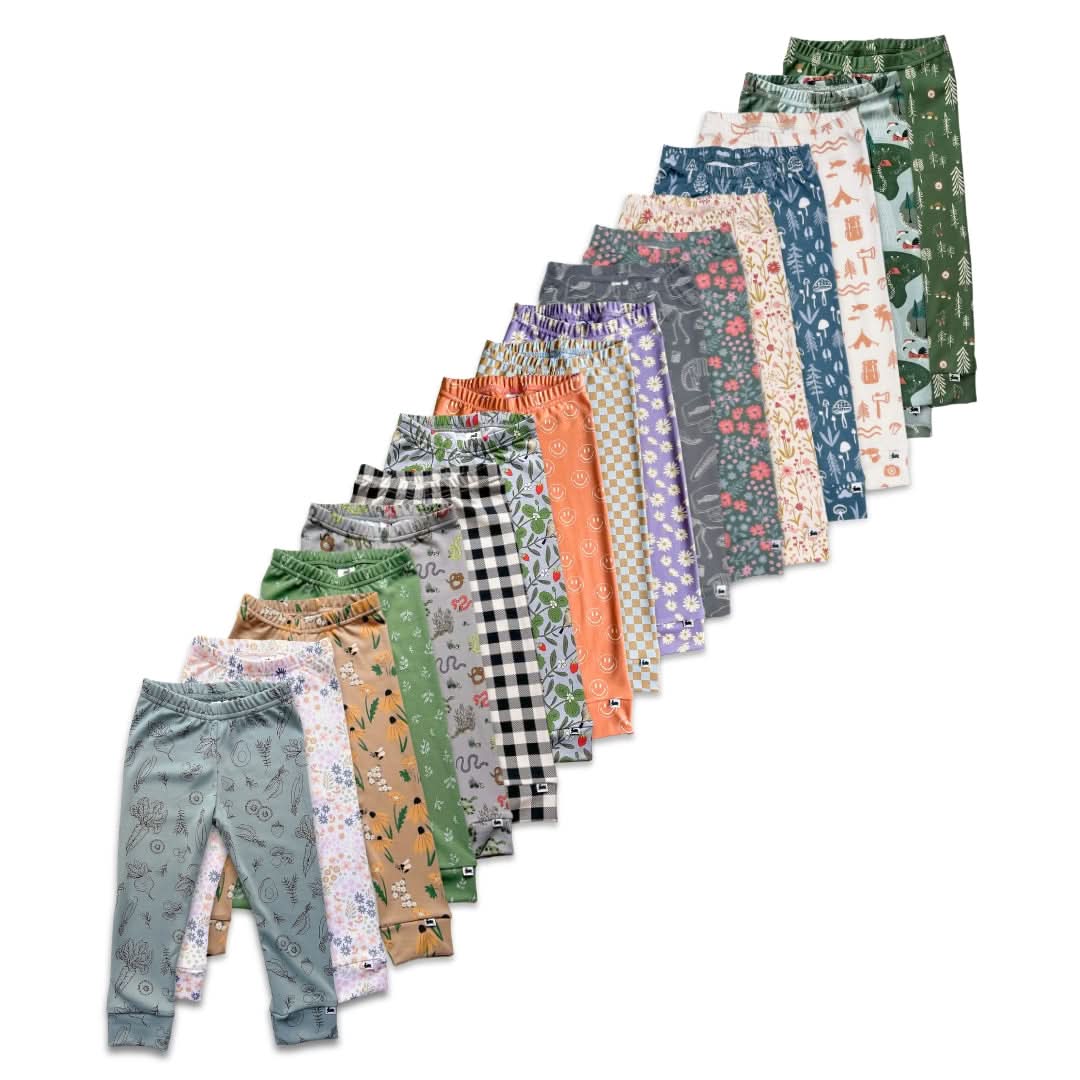 Youth Bamboo Leggings | Strawberry Patch
