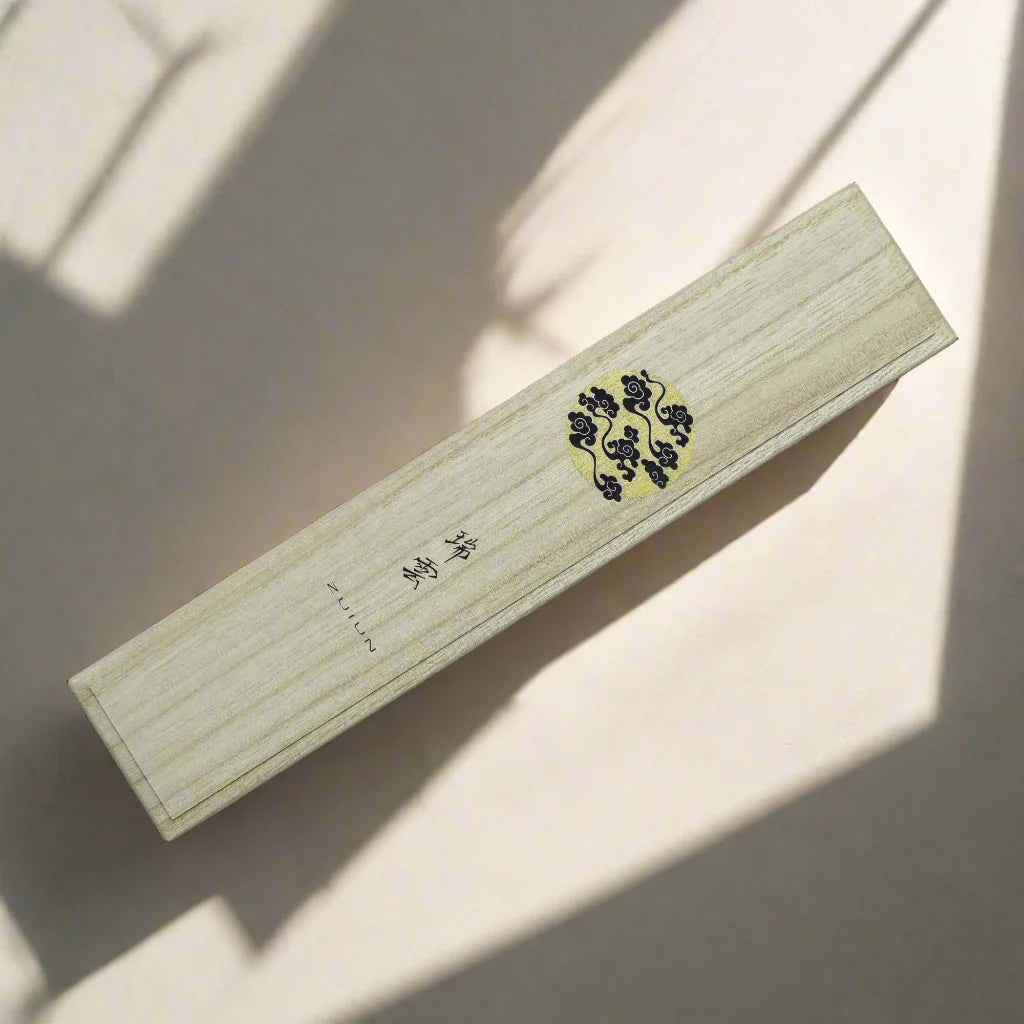ZUIUN Japan | Couteau d'office artisanal en acier damassé 150mm