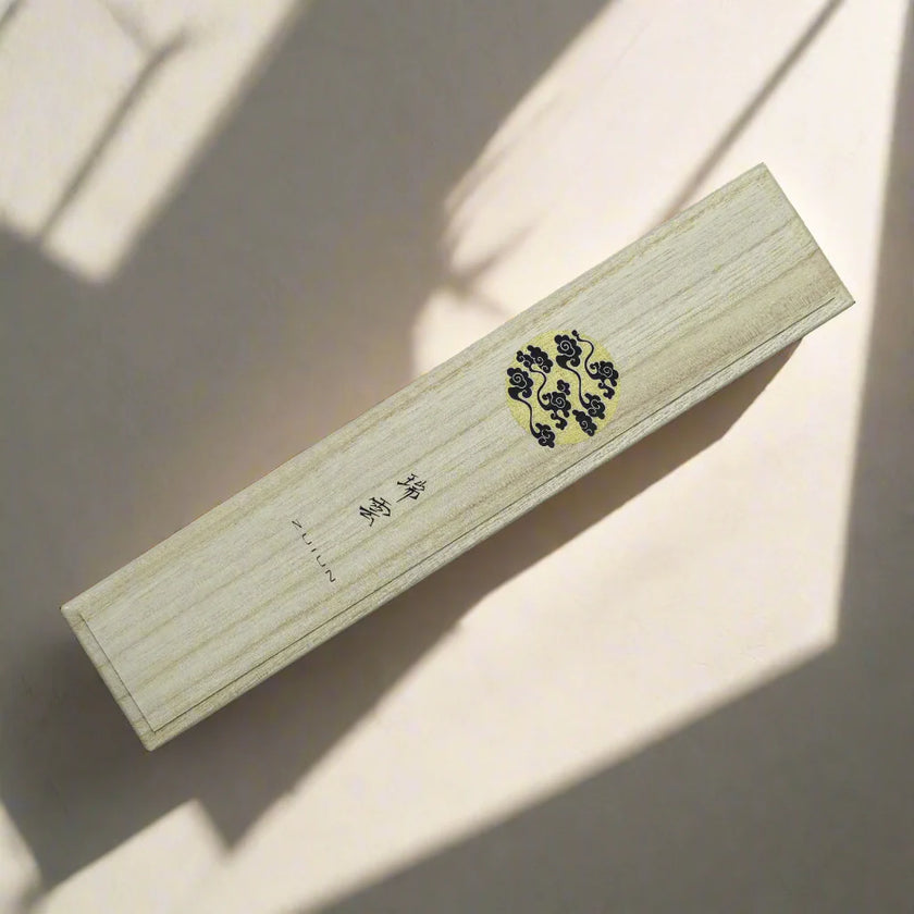 ZUIUN Japan | Couteau d'office artisanal en acier damassé 150mm