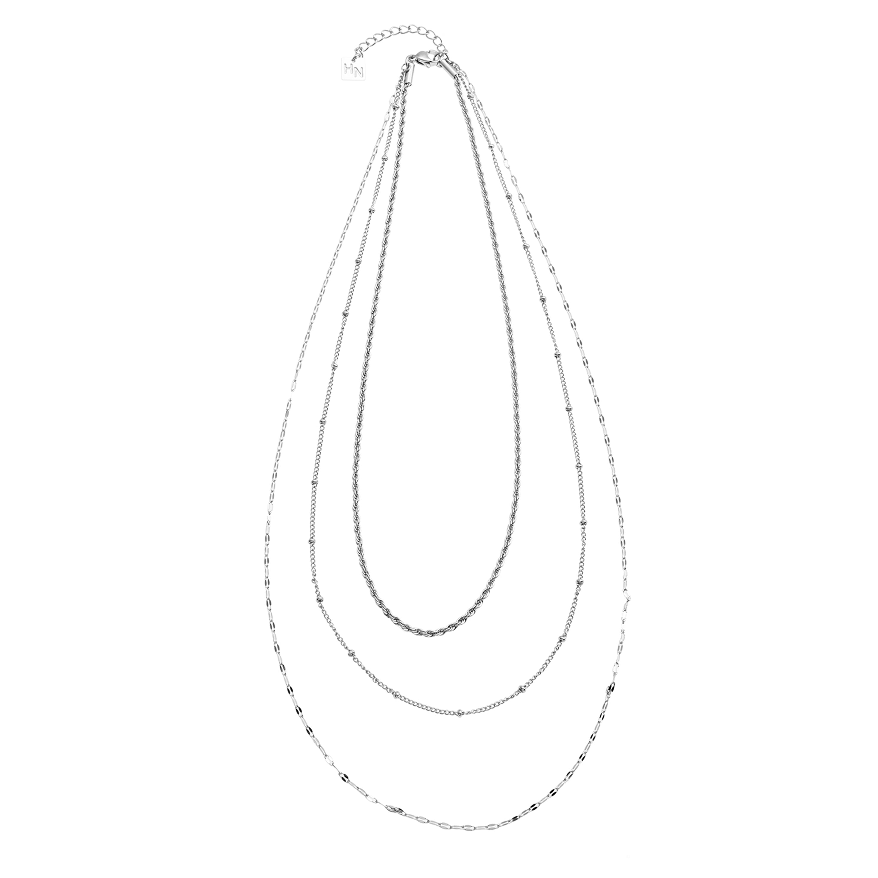 Collier ZURI à trois rangs de chaînes mixtes en argent.