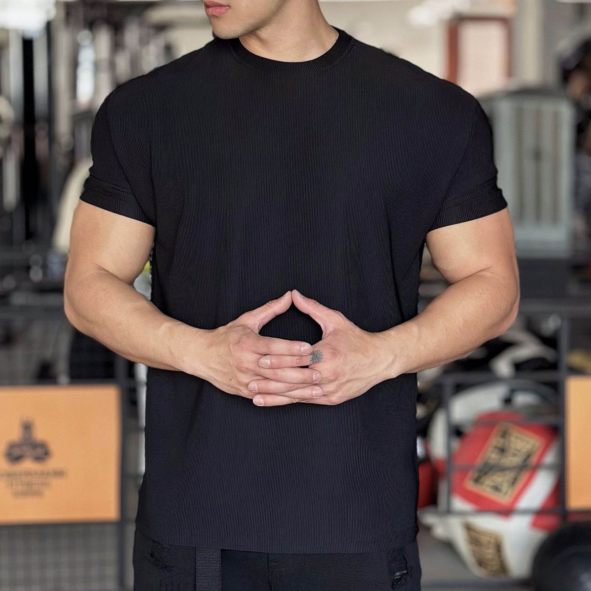 Anti Wrinkle Men Short Sleeve Active wear T-shirt for Workout Gym trainings