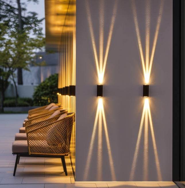 Indoor and Outdoor Garden Poolside Beam Light wall light fixture